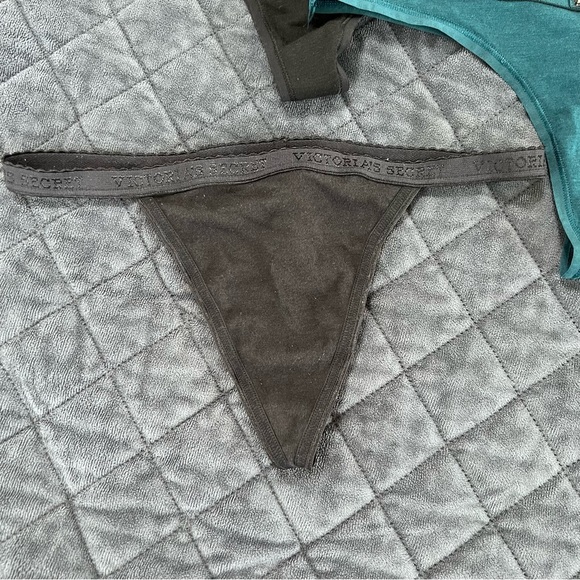 Victoria's Secret Thongs Womens Small Sexy Panties V String Rhinestones B13 - Picture 2 of 12
